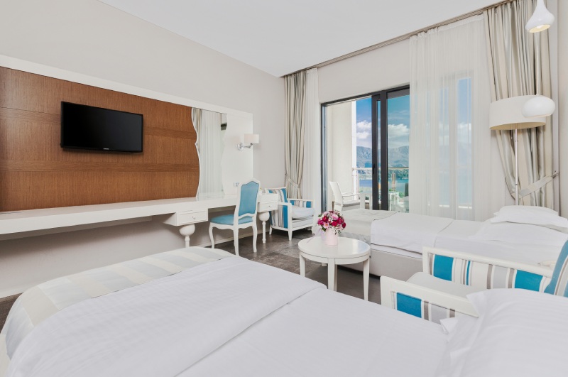 luxury room with king size bed hotel bracera budva